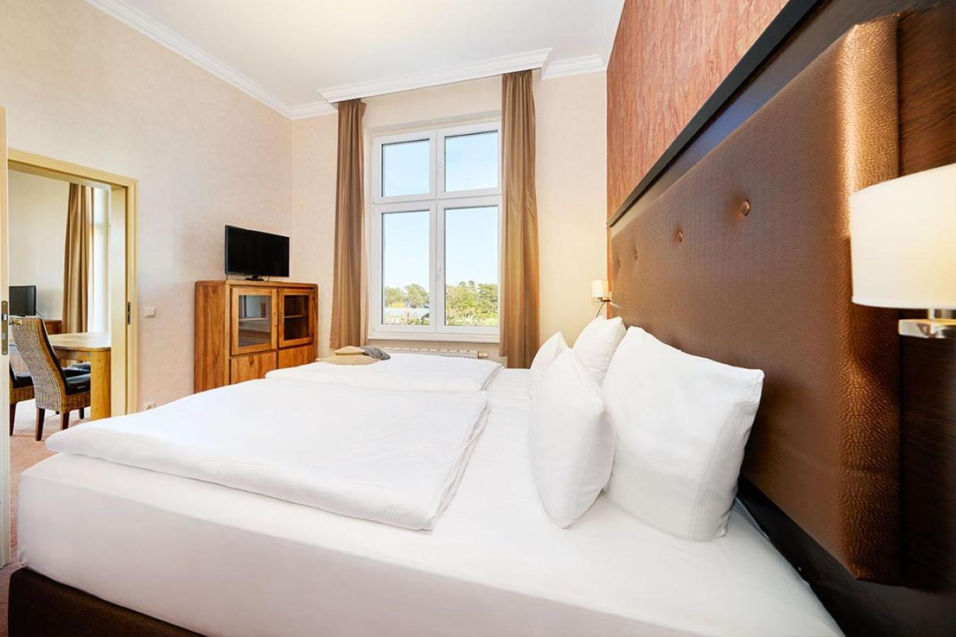 Strand- Und Wellnesshotel Preussenhof Zinnowitz Exterior photo
